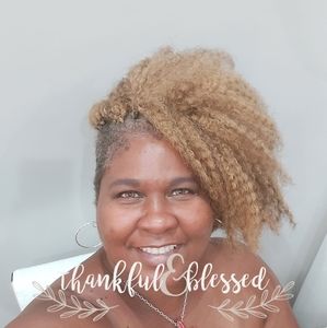 Meet your Posher, Crystal